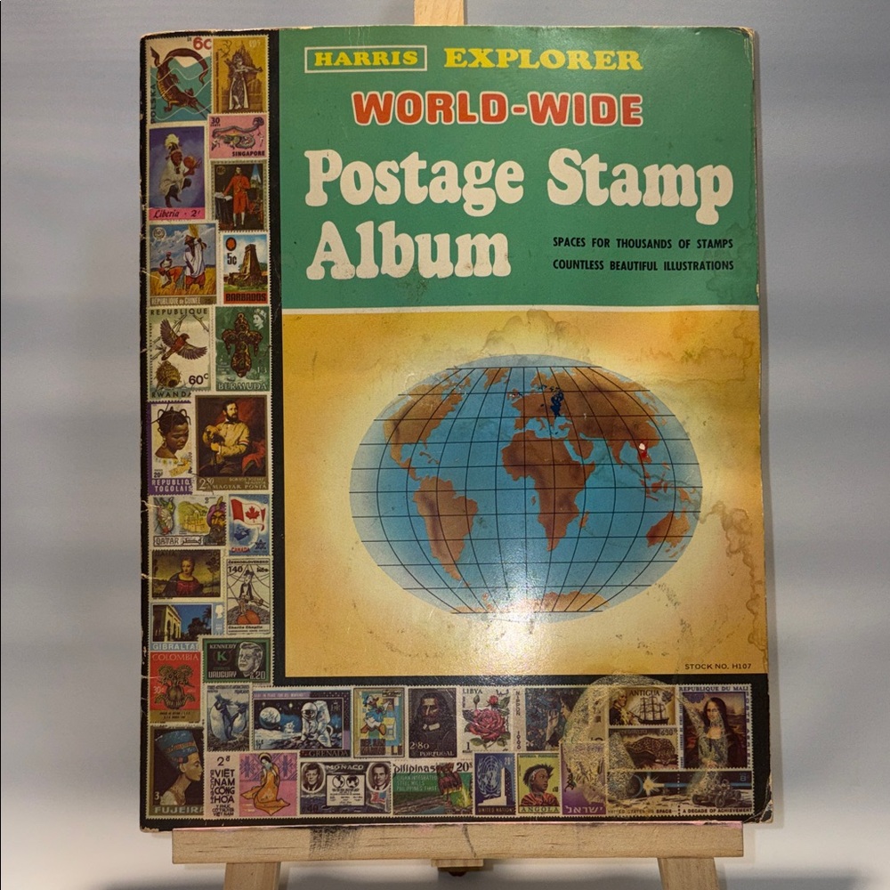 Explorer World-Wide Postage Stamp Album - Multicolor